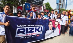 Ratusan Sopo ATRestorasi Bersatu Mendampingi Daftarkan Rico Waas dan Zaki di Kantor KPU Kota Medan