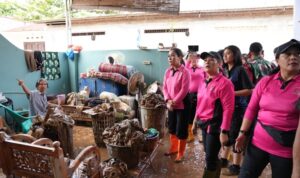 Bhayangkari Sumut Bergerak Bantuan dan Kepedulian bagi Warga Masyarakat Terdampak Banjir