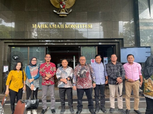 Bawaslu Sumut Mendampingi Bawaslu Mandailing Natal Mengikuti Sidang Pemeriksaaan di Mahkamah Konstitusi
