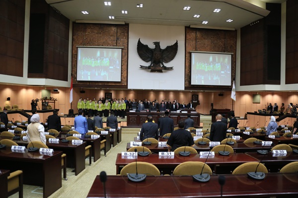 DPD RI Mendesak Pemerintah agar Review Ulang Penundaan Calon ASN