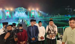 Ketua DPRD Medan Wong Chun Sen Bersama Walikota Medan Rico Menghadiri Malam Nuzul Qur'an di Taman Sri Deli