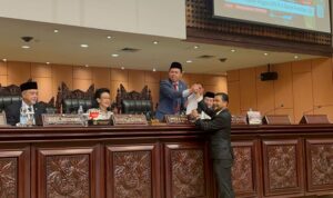 Azhari Cage Menyampaikan Persoalan Banjir Aceh Utara di Sidang Paripurna DPD RI