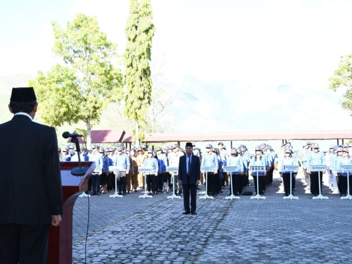 Dalam Rangka Hari Otonomi Daerah Ke-29, Pemkab Samosir Laksanakan Upacara Peringatan