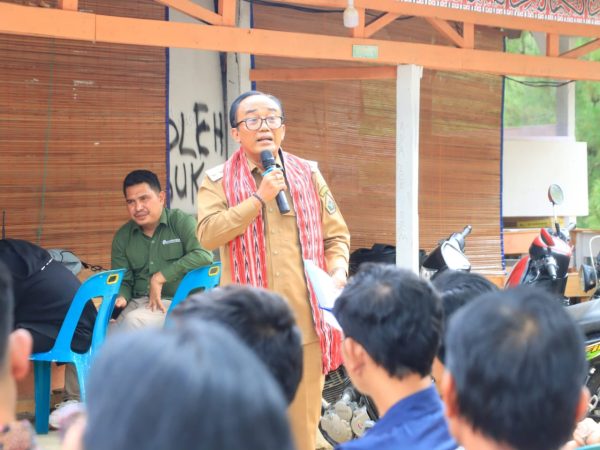 Wabup Samosir Bersama Kepala KPw BI Sibolga, Launching Galeri UMKM Bukit Holbung