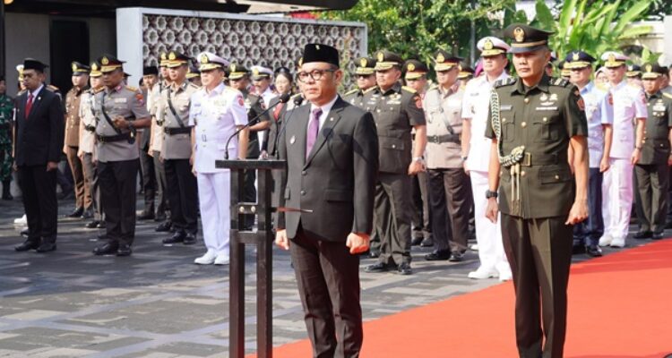 Gubernur Lemhannas RI Ziarah ke Makam Bung Karno