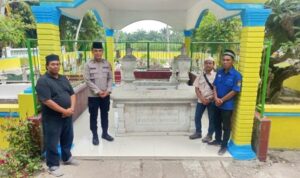 Peringati HUT Bhayangkara, Polsek Tanjung Beringin Polres Sergai Ziarahi Makam Raja Bedagai