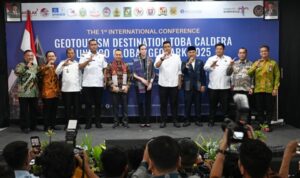 Bupati Samosir Ikut Dampingi Gubernur Sumut dalam Pembukaan Konferensi Geowisata Kaldera Toba UGG 2025