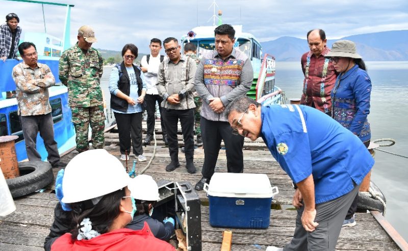 Bupati Samosir Ajak Peneliti USU Teliti Fenomena Air di Danau Toba Bupati Samosir Minta Dukungan Peneliti USU untuk Meneliti Fenomena Air Danau Toba