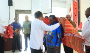 DPR Jayapura Lakukan Studi Tiru ke Samosir, Disambut Langsung oleh Wabup