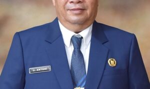 Lampu Jalan di Padang Tualang Terpasang, Wakil Ketua DPRD Langkat Antoni Sampaikan Apresiasi