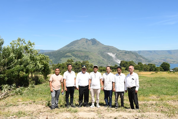 Mulai Digarap, Wabup Samosir Pantau Secara Langsung Pekerjaan Jalan Pangururan Bypass