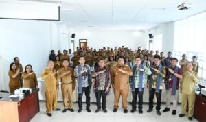 Sosialisasi Tata Kelola Keuangan Daerah, Bupati Samosir Beri Penghargaan atas Kehadiran Kepala BPK RI Perwakilan Sumut