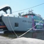Kapal ADRI XCII-BM Dikerahkan Mengantarkan Bantuan ke Tiga Lokasi Terdampak Bencana di Sumatera
