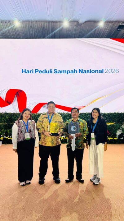 Satu-Satunya dari Sumut, Kabupaten Samosir Terima Penghargaan Sertifikat Menuju Kota Bersih