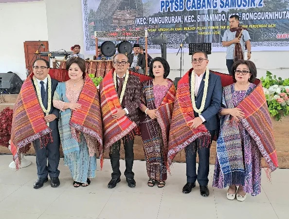 Wabup Samosir Ikuti Kegiatan Partangiangan Bona Taon PPTSB Cabang Samosir II