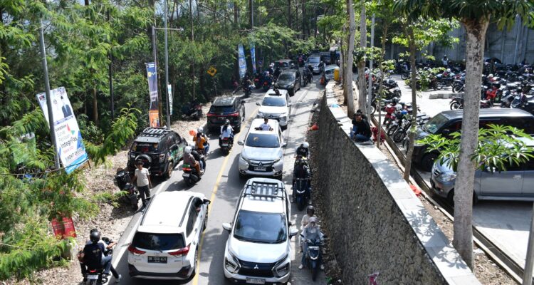 Sektor Wisata Samosir Catat Kinerja Gemilang, PAD Capai Rp14,1 Miliar pada Tahun 2025