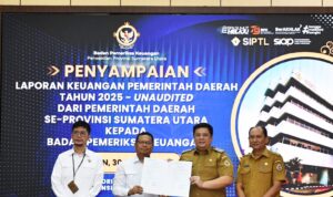 IMG-20260401-WA0010.jpg Tepat Waktu, Bupati Samosir Sampaikan LKPD 2025 ke BPK Sumut