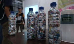 Kolaborasi Mahasiswa dan Warga Gongsol dalam Menciptakan Desa Sehat serta Peduli Lingkungan