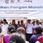 Tekan Inflasi dan Jaga Stabilitas Harga, Bupati Taput Membuka Gerakan Pangan Murah di Pasar Tarutung