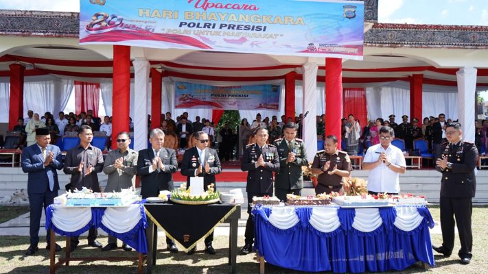 Peringatan dan Syukuran Hari Bhayangkara Kabupaten Taput '80 Tahun Mengabdi, Polri untuk Masyarakat' (2) Peringatan dan Syukuran Hari Bhayangkara Kabupaten Taput '80 Tahun Mengabdi, Polri untuk Masyarakat'