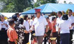 Wujudkan Generasi Unggul, Bupati Taput Dorong Penguatan Karakter 'SAITAPAIAS' dan Literasi 'TAPAMAJUMA' di SMPN 1 Tarutung (2) Wujudkan Generasi Unggul, Bupati Taput Dorong Penguatan Karakter 'SAITAPAIAS' dan Literasi 'TAPAMAJUMA' di SMPN 1 Tarutung